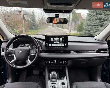 Синий Мицубиси Аутлендер, объемом двигателя 2.5 л и пробегом 80 тыс. км за 24800 $, фото 23 на Automoto.ua