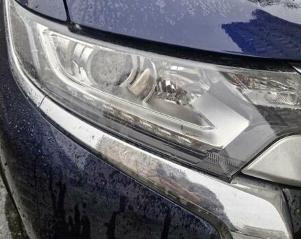 Синий Мицубиси Аутлендер, объемом двигателя 2 л и пробегом 73 тыс. км за 28500 $, фото 6 на Automoto.ua