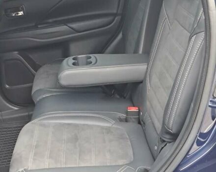 Синій Міцубісі Аутлендер, об'ємом двигуна 2.36 л та пробігом 76 тис. км за 24700 $, фото 19 на Automoto.ua