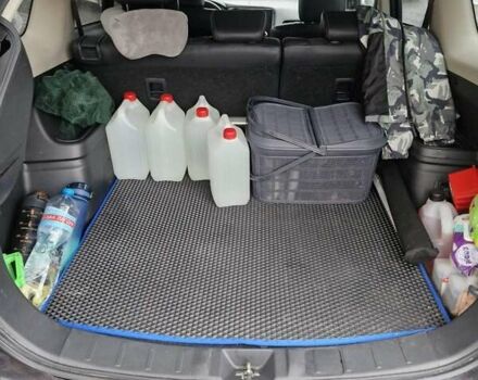 Синий Мицубиси Аутлендер, объемом двигателя 2 л и пробегом 73 тыс. км за 28500 $, фото 5 на Automoto.ua