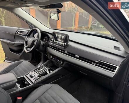 Синий Мицубиси Аутлендер, объемом двигателя 2.5 л и пробегом 80 тыс. км за 24800 $, фото 24 на Automoto.ua