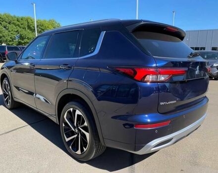 Синий Мицубиси Аутлендер, объемом двигателя 2.4 л и пробегом 12 тыс. км за 15900 $, фото 6 на Automoto.ua