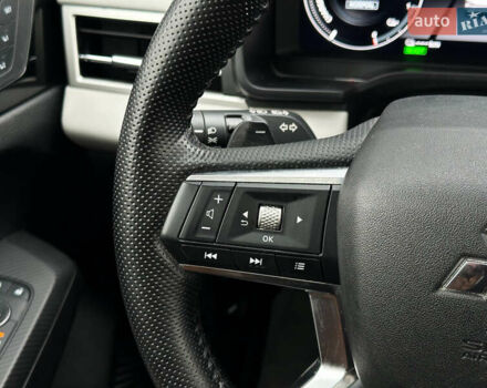 Синий Мицубиси Аутлендер, объемом двигателя 2.5 л и пробегом 15 тыс. км за 35000 $, фото 14 на Automoto.ua