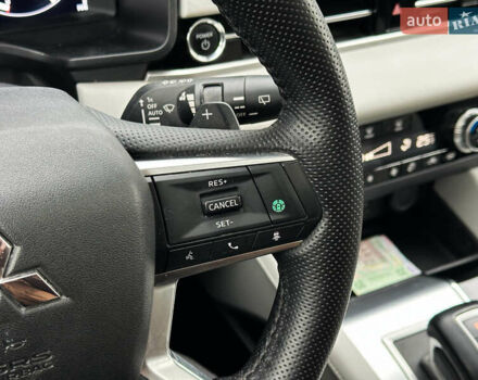 Синий Мицубиси Аутлендер, объемом двигателя 2.5 л и пробегом 15 тыс. км за 35000 $, фото 15 на Automoto.ua