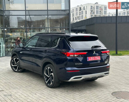 Синий Мицубиси Аутлендер, объемом двигателя 2.5 л и пробегом 15 тыс. км за 35000 $, фото 4 на Automoto.ua