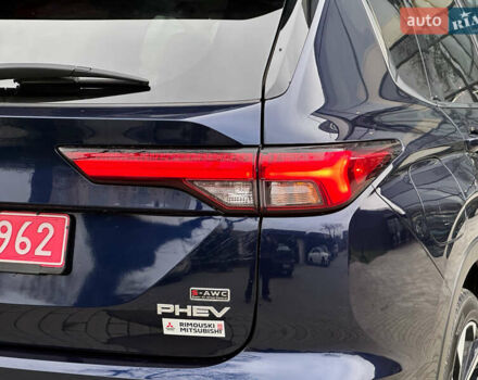 Синий Мицубиси Аутлендер, объемом двигателя 2.5 л и пробегом 15 тыс. км за 35000 $, фото 55 на Automoto.ua