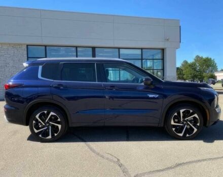 Синий Мицубиси Аутлендер, объемом двигателя 0 л и пробегом 13 тыс. км за 14500 $, фото 3 на Automoto.ua