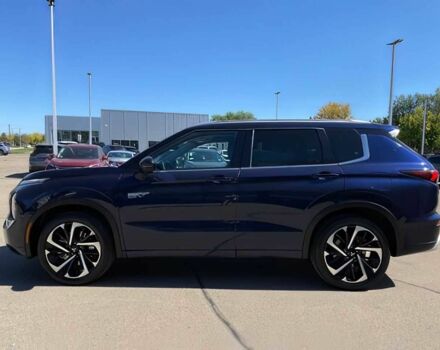 Синий Мицубиси Аутлендер, объемом двигателя 2.4 л и пробегом 12 тыс. км за 15900 $, фото 3 на Automoto.ua