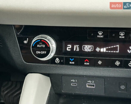 Синий Мицубиси Аутлендер, объемом двигателя 2.5 л и пробегом 15 тыс. км за 35000 $, фото 25 на Automoto.ua