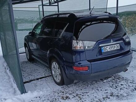 Мицубиси Аутлендер 2011 в Жовкве на Automoto.ua Синий Мицубиси Аутлендер, объемом двигателя 2.2 л и пробегом 202 тыс. км за 11300 $, фото 1 на Automoto.ua