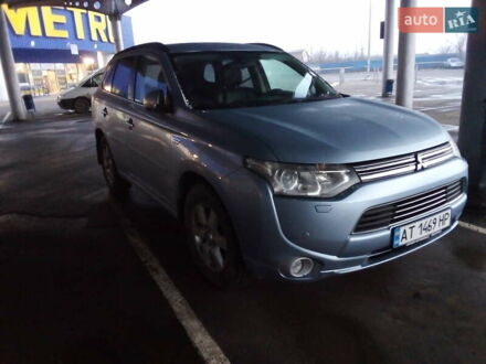 Мицубиси Аутлендер 2013 в Ивано-Франковске на Automoto.ua Синий Мицубиси Аутлендер, объемом двигателя 2 л и пробегом 202 тыс. км за 16750 $, фото 1 на Automoto.ua