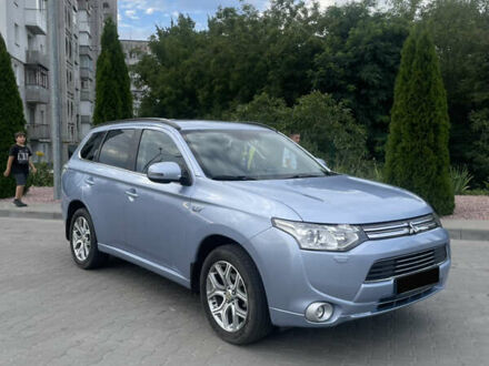 Синий Мицубиси Аутлендер, объемом двигателя 2 л и пробегом 155 тыс. км за 14999 $, фото 1 на Automoto.ua
