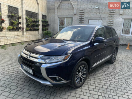 Мицубиси Аутлендер 2016 в Ровно на Automoto.ua Синий Мицубиси Аутлендер, объемом двигателя 2.4 л и пробегом 160 тыс. км за 14050 $, фото 1 на Automoto.ua