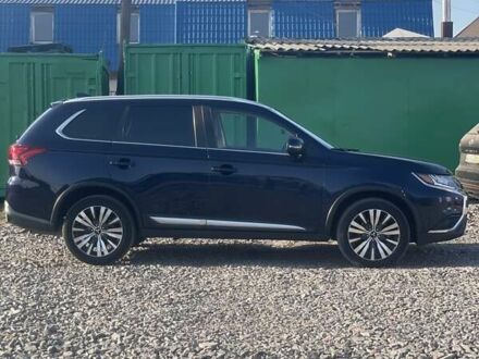 Міцубісі Аутлендер 2018 у Полтаві на Automoto.ua Синій Міцубісі Аутлендер, об'ємом двигуна 2.36 л та пробігом 50 тис. км за 20300 $, фото 1 на Automoto.ua
