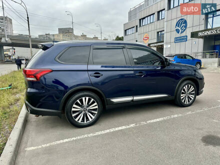 Міцубісі Аутлендер 2021 у Києві на Automoto.ua Синій Міцубісі Аутлендер, об'ємом двигуна 2.36 л та пробігом 68 тис. км за 25000 $, фото 1 на Automoto.ua