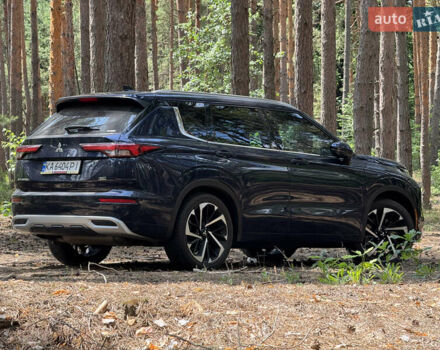 Синий Мицубиси Аутлендер, объемом двигателя 2.5 л и пробегом 73 тыс. км за 28800 $, фото 1 на Automoto.ua