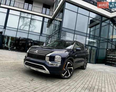 Синий Мицубиси Аутлендер, объемом двигателя 2.5 л и пробегом 15 тыс. км за 35000 $, фото 1 на Automoto.ua