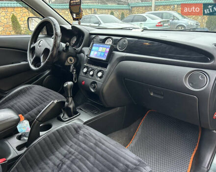 Зеленый Мицубиси Аутлендер, объемом двигателя 2.38 л и пробегом 250 тыс. км за 7200 $, фото 10 на Automoto.ua