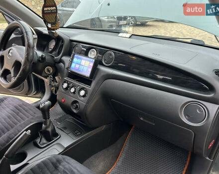 Зеленый Мицубиси Аутлендер, объемом двигателя 2.38 л и пробегом 250 тыс. км за 7200 $, фото 34 на Automoto.ua