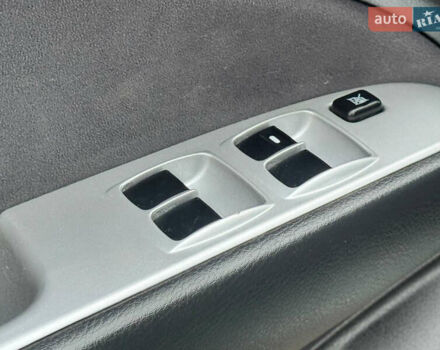 Зеленый Мицубиси Аутлендер, объемом двигателя 2 л и пробегом 194 тыс. км за 6350 $, фото 19 на Automoto.ua