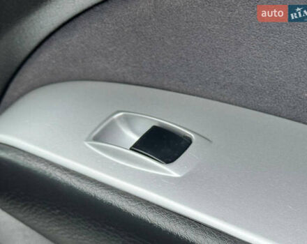 Зеленый Мицубиси Аутлендер, объемом двигателя 2 л и пробегом 194 тыс. км за 6350 $, фото 34 на Automoto.ua