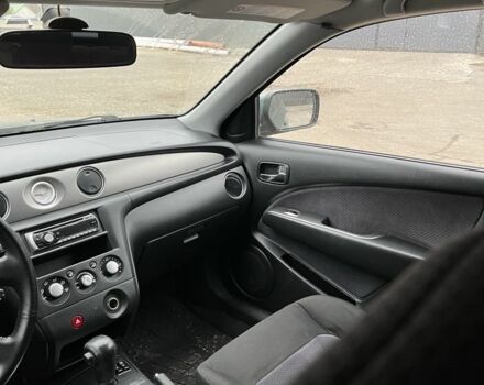 Зеленый Мицубиси Аутлендер, объемом двигателя 2.4 л и пробегом 119 тыс. км за 4800 $, фото 6 на Automoto.ua