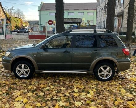 Міцубісі Аутлендер 2007 у Тульчине на Automoto.ua Зелений Міцубісі Аутлендер, об'ємом двигуна 2.4 л та пробігом 147 тис. км за 4550 $, фото 7 на Automoto.ua