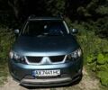 Мицубиси Аутлендер 2008 в Изюме на Automoto.ua Зеленый Мицубиси Аутлендер, объемом двигателя 3 л и пробегом 246 тыс. км за 11000 $, фото 2 на Automoto.ua