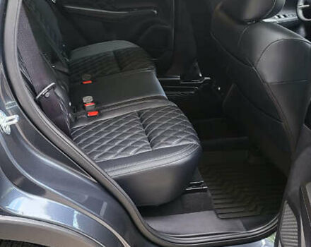 Зелений Міцубісі Аутлендер, об'ємом двигуна 2.5 л та пробігом 10 тис. км за 39000 $, фото 5 на Automoto.ua