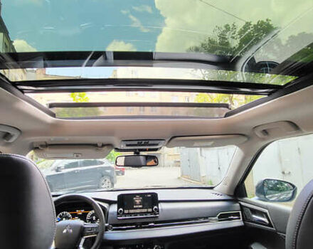 Зелений Міцубісі Аутлендер, об'ємом двигуна 2.5 л та пробігом 10 тис. км за 39000 $, фото 18 на Automoto.ua