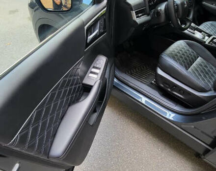 Зелений Міцубісі Аутлендер, об'ємом двигуна 2.5 л та пробігом 10 тис. км за 39000 $, фото 27 на Automoto.ua