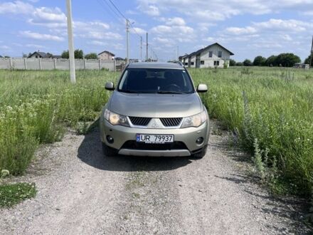 Міцубісі Аутлендер 2010 у Василькове на Automoto.ua Зелений Міцубісі Аутлендер, об'ємом двигуна 2 л та пробігом 289 тис. км за 5000 $, фото 1 на Automoto.ua