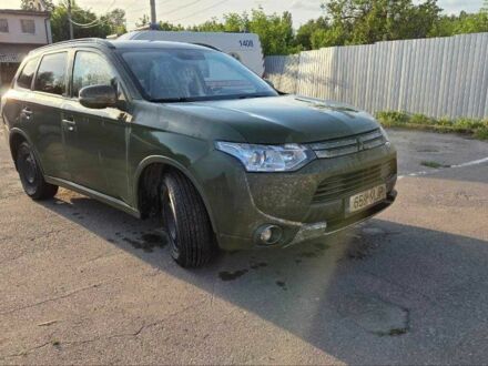 Міцубісі Аутлендер 2014 у Чугуеве на Automoto.ua Зелений Міцубісі Аутлендер, об'ємом двигуна 2.2 л та пробігом 340 тис. км за 6900 $, фото 1 на Automoto.ua