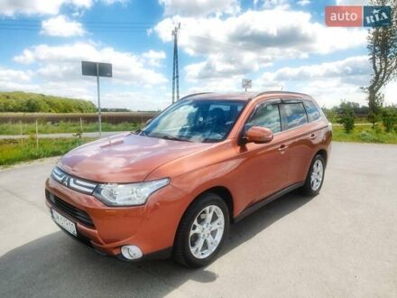 Мицубиси Аутлендер 2013 в Стрые на Automoto.ua Оранжевый Мицубиси Аутлендер, объемом двигателя 2.2 л и пробегом 289 тыс. км за 9200 $, фото 1 на Automoto.ua