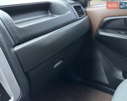 Бежевий Міцубісі Паджеро Пінін, об'ємом двигуна 1.83 л та пробігом 264 тис. км за 5750 $, фото 29 на Automoto.ua