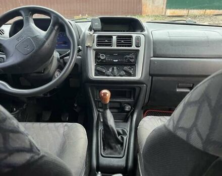 Зелений Міцубісі Паджеро Пінін, об'ємом двигуна 1.83 л та пробігом 890 тис. км за 2100 $, фото 6 на Automoto.ua