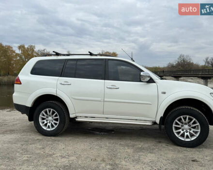 Мицубиси Паджеро Спорт 2011 в Харькове на Automoto.ua Белый Мицубиси Паджеро Спорт, объемом двигателя 2.48 л и пробегом 174 тыс. км за 15250 $, фото 4 на Automoto.ua