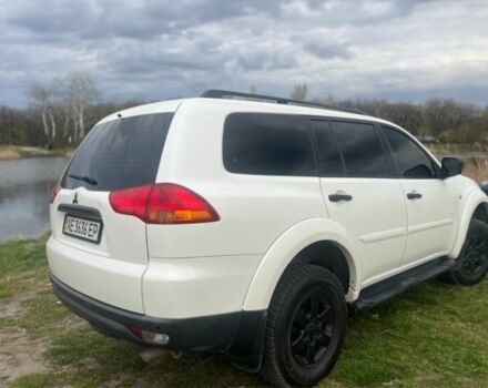 Белый Мицубиси Паджеро Спорт, объемом двигателя 2.5 л и пробегом 300 тыс. км за 11573 $, фото 1 на Automoto.ua