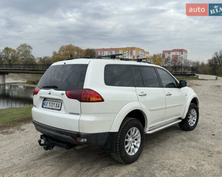 Мицубиси Паджеро Спорт 2011 в Харькове на Automoto.ua Белый Мицубиси Паджеро Спорт, объемом двигателя 2.48 л и пробегом 174 тыс. км за 15250 $, фото 5 на Automoto.ua