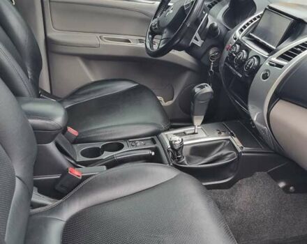 Міцубісі Паджеро Спорт 2011 у Одесі на Automoto.ua Білий Міцубісі Паджеро Спорт, об'ємом двигуна 2.48 л та пробігом 187 тис. км за 13500 $, фото 15 на Automoto.ua