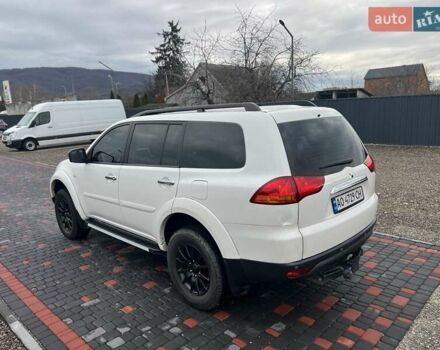 Білий Міцубісі Паджеро Спорт, об'ємом двигуна 2.5 л та пробігом 158 тис. км за 13200 $, фото 10 на Automoto.ua