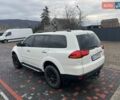Білий Міцубісі Паджеро Спорт, об'ємом двигуна 2.5 л та пробігом 158 тис. км за 13200 $, фото 10 на Automoto.ua