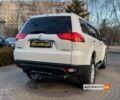 Белый Мицубиси Паджеро Спорт, объемом двигателя 2.5 л и пробегом 116 тыс. км за 15600 $, фото 6 на Automoto.ua