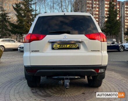 Белый Мицубиси Паджеро Спорт, объемом двигателя 2.5 л и пробегом 116 тыс. км за 15600 $, фото 5 на Automoto.ua