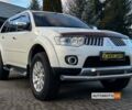 Белый Мицубиси Паджеро Спорт, объемом двигателя 2.5 л и пробегом 116 тыс. км за 15600 $, фото 1 на Automoto.ua