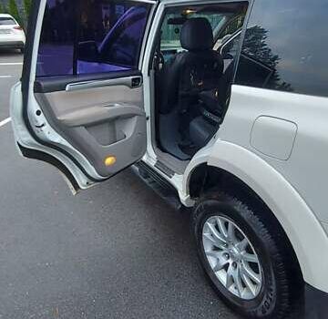 Білий Міцубісі Паджеро Спорт, об'ємом двигуна 2.48 л та пробігом 200 тис. км за 11500 $, фото 23 на Automoto.ua