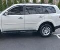 Білий Міцубісі Паджеро Спорт, об'ємом двигуна 2.48 л та пробігом 200 тис. км за 11500 $, фото 3 на Automoto.ua