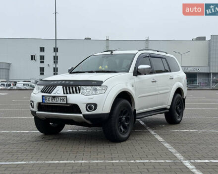 Білий Міцубісі Паджеро Спорт, об'ємом двигуна 2.48 л та пробігом 230 тис. км за 13500 $, фото 1 на Automoto.ua