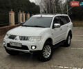 Белый Мицубиси Паджеро Спорт, объемом двигателя 2.48 л и пробегом 190 тыс. км за 16000 $, фото 1 на Automoto.ua