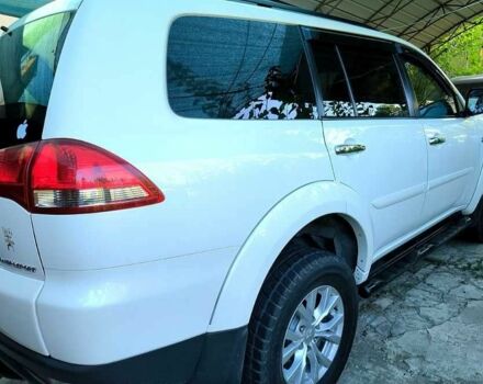 Белый Мицубиси Паджеро Спорт, объемом двигателя 2.5 л и пробегом 151 тыс. км за 16500 $, фото 3 на Automoto.ua